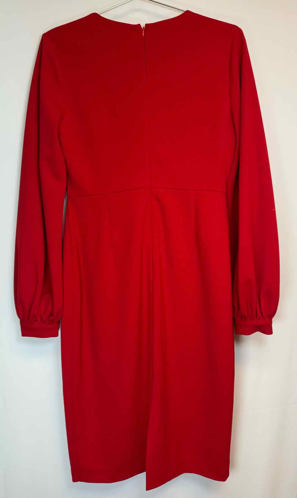 Size 6 BELLA DAHL Dress