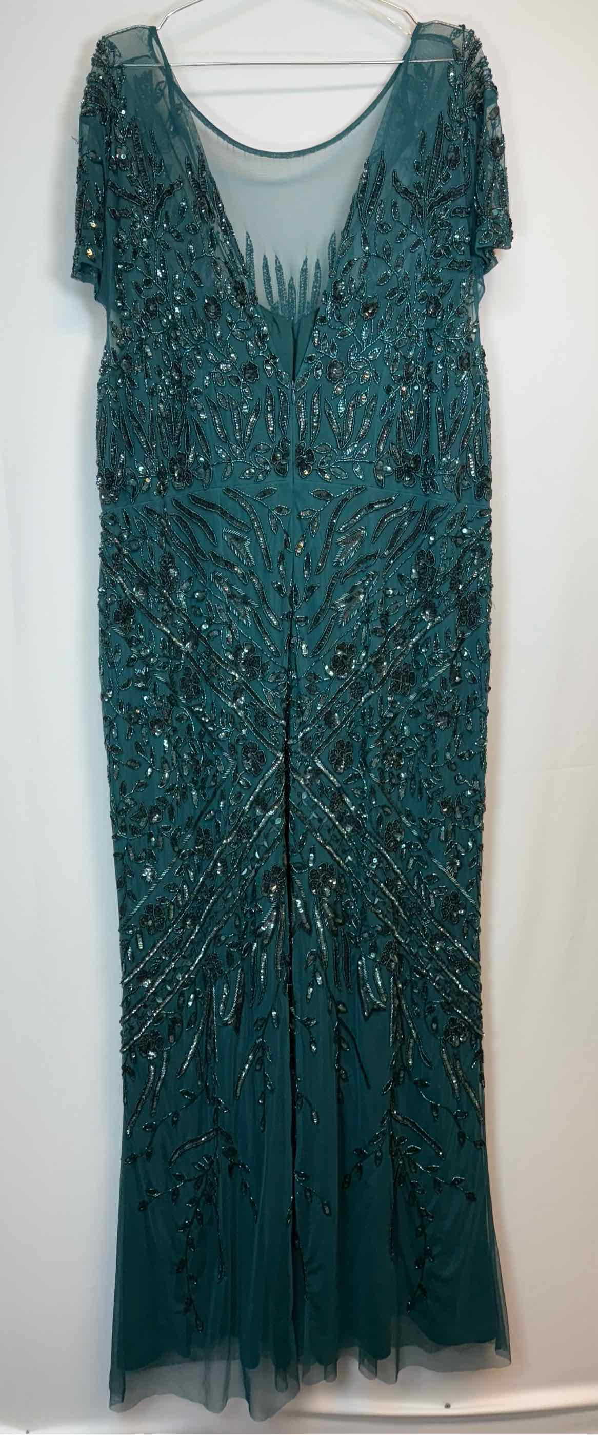 Size 22W MORI LEE Dress