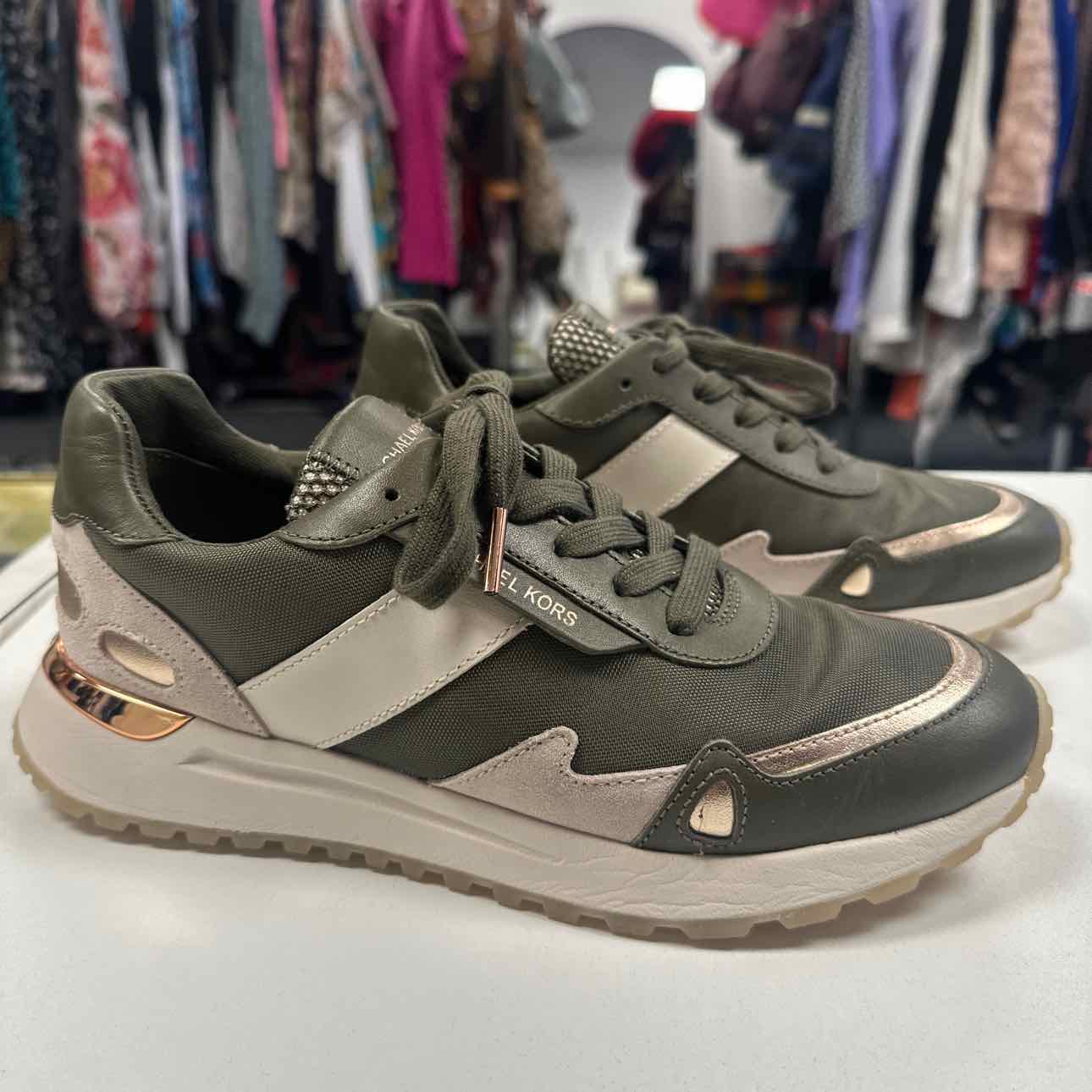 7 MICHAEL KORS SHOES