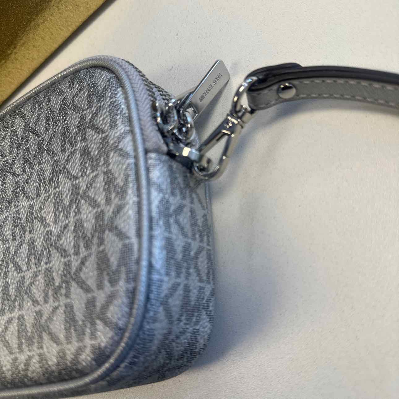 MICHEAL KORS PURSE